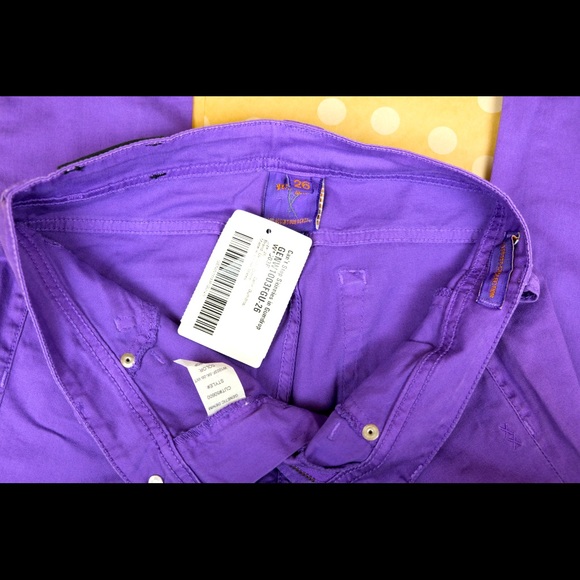 Jean - Picture 3 of 8